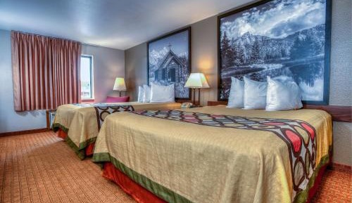 Queen Room with Two Queen Beds - Non-Smoking