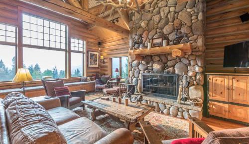 Four-Bedroom Vacation Home