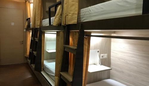 Bunk Bed in Mixed Dormitory Room