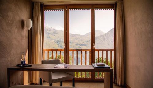 Single Room with Lake View