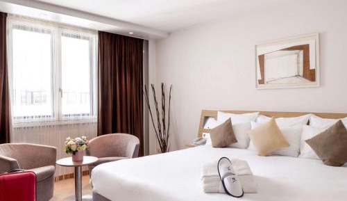 Suite with One Double Bed and Sofa Bed