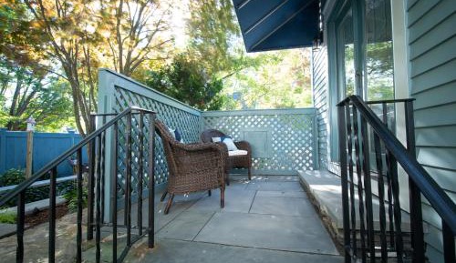 Queen Room with Balcony