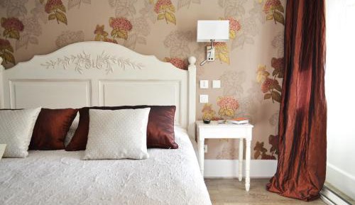 Prestige Room