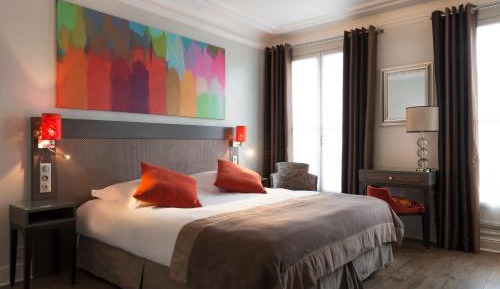 Prestige Familiale vue Arc de Triomphe