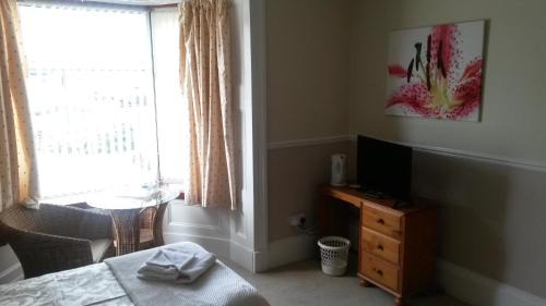 Twin Room with Private External Bathroom