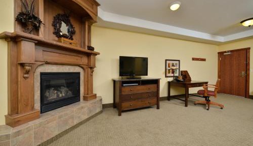 King Suite with Spa Bath