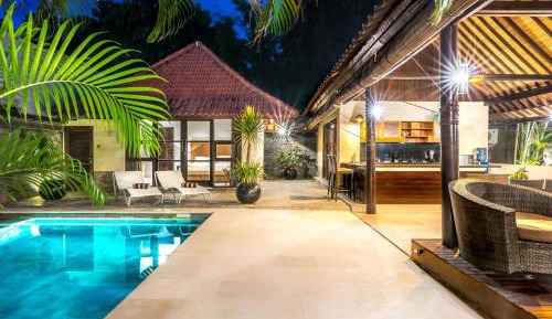 Private Pool Villa with Free Bike