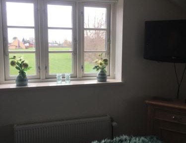 Superior Double Room with Shared Bathroom