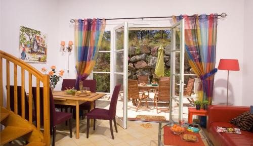 Two-Bedroom House (6 Adults)