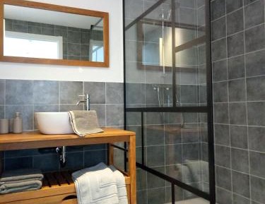 Suite with Garden View