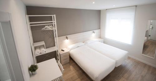 Twin Room with Private Bathroom