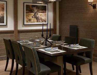 THREE-BEDROOM PRESTIGE FAMILY APARTMENT