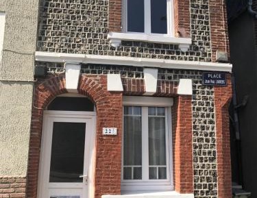 Three-Bedroom Sea Lodge