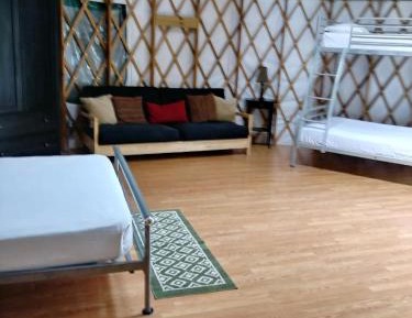 Yurt - 8 People - No Pets