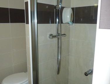 Twin Room with Bathtub