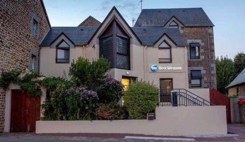 Two Connecting Standard Double Rooms