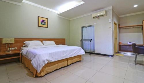 Deluxe Double or Twin Room