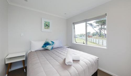 Self Contained 2 Bedroom unit up to sleep 4