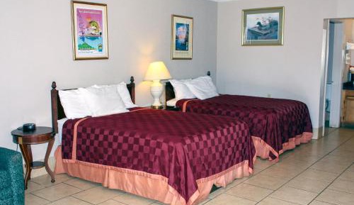 Standard Queen Room