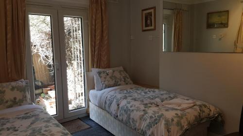 Twin Room with Shared Bathroom