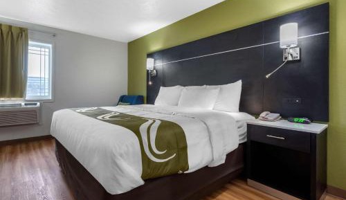 King Room - Non-Smoking