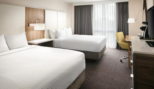 Double Room - Mobility Accessible Tub - Non-Smoking
