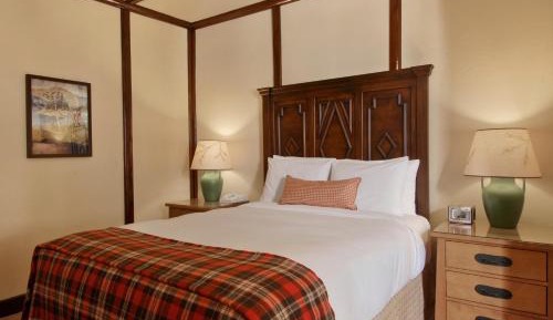 Fairmont Queen Room