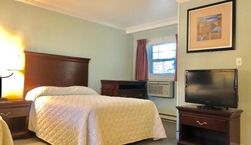 Standard Room with 2 Double Beds  (2 Adults)