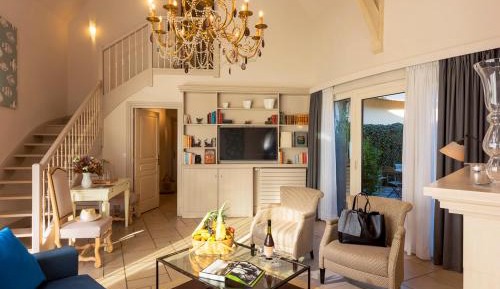 Manor Suite