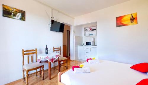 Double Room with Balcony and Sea View