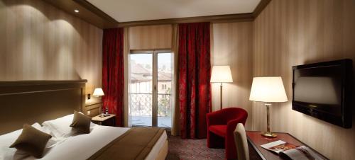 Double or Twin Room with Balcony