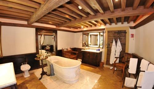 Classic Castle Suite