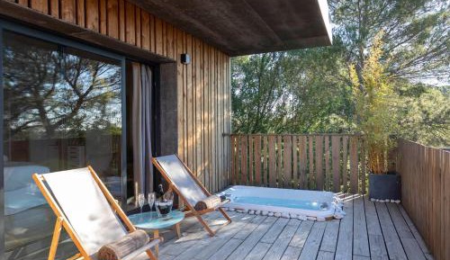 King Room with Spa Bath