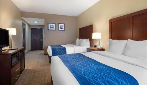 Queen Room with Two Queen Beds - Non-Smoking