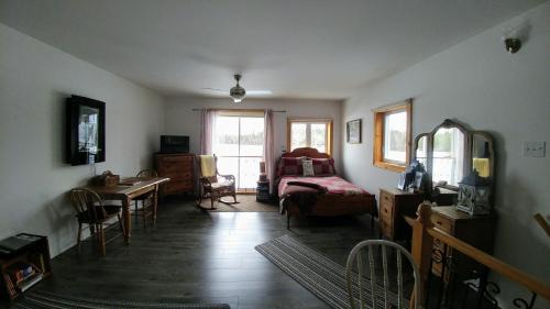Family Room with Lake View