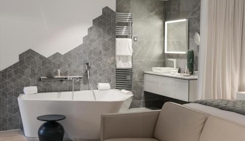 Suite with Terrace and Hot Tub