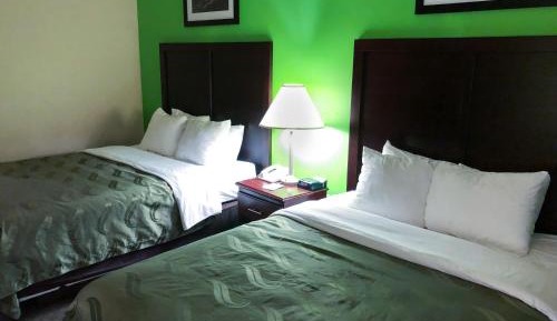 Queen Room with Two Queen Beds - Non-Smoking