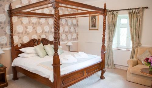 Four Poster Room