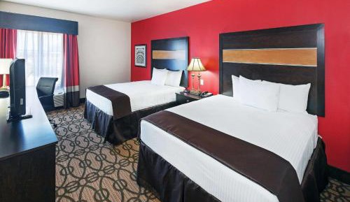 Deluxe Queen Room with Two Queen Beds