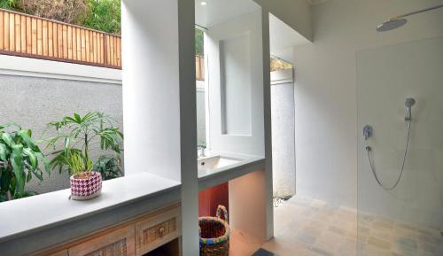 Two-Bedroom Apartment with Pool Access