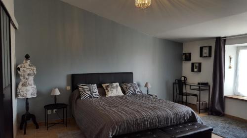 Triple Room with Mountain View