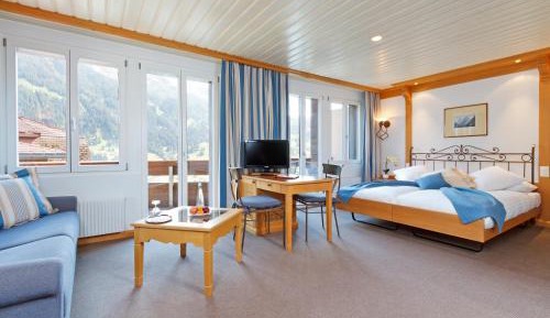 Double Room Comfort Plus with Sitting Corner and Balcony