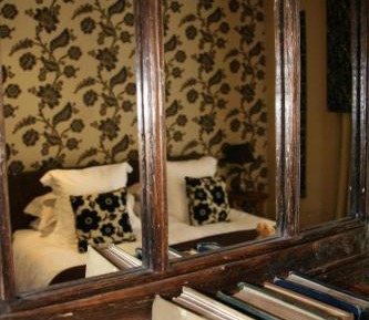 Twin Room with Private Bathroom