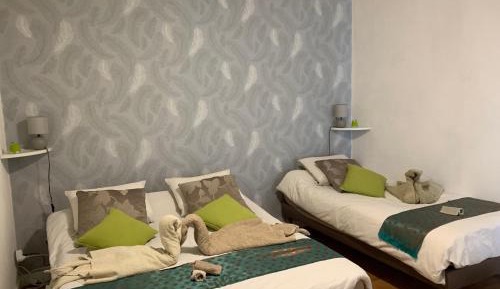 Triple Room with Shared Bathroom