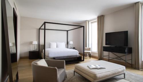 One Bedroom Apartment