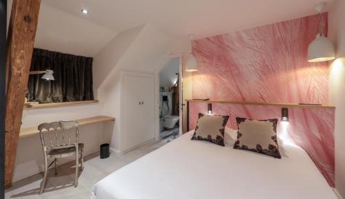 Classic Double or Twin Room