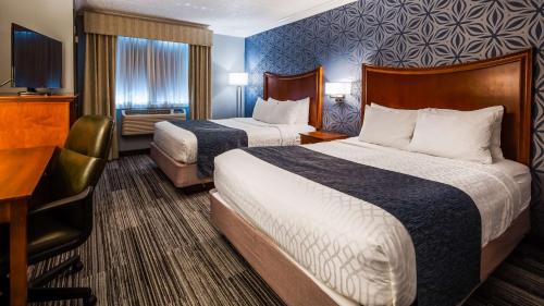 Queen Room with Two Queen Beds - Non-Smoking