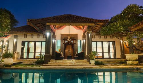 7 Bedrooms Villa with Private Chef, Airport Transfers and Close To Beach