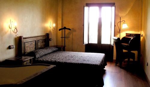 Single Room with Spa Access