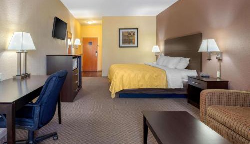 One Room Suite with Sofa - Non Smoking